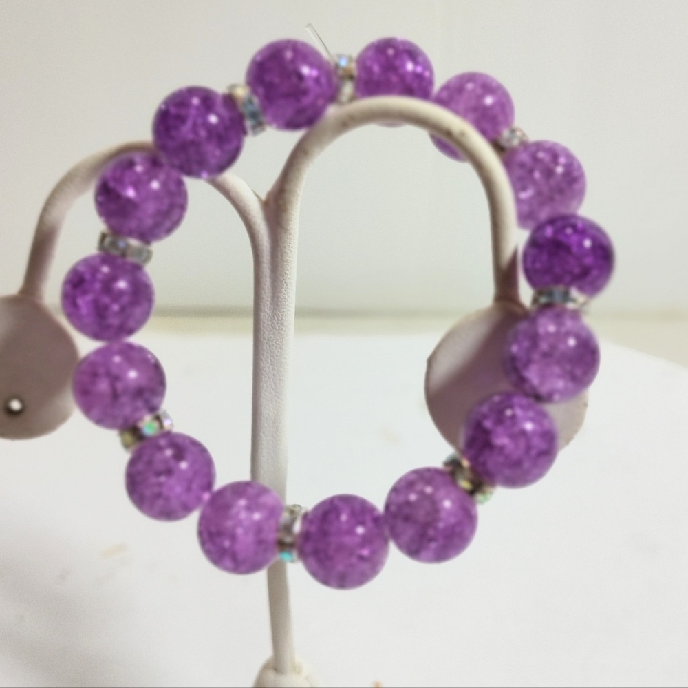 Purple Lucite Beaded Stretch  Bracelet NWOT